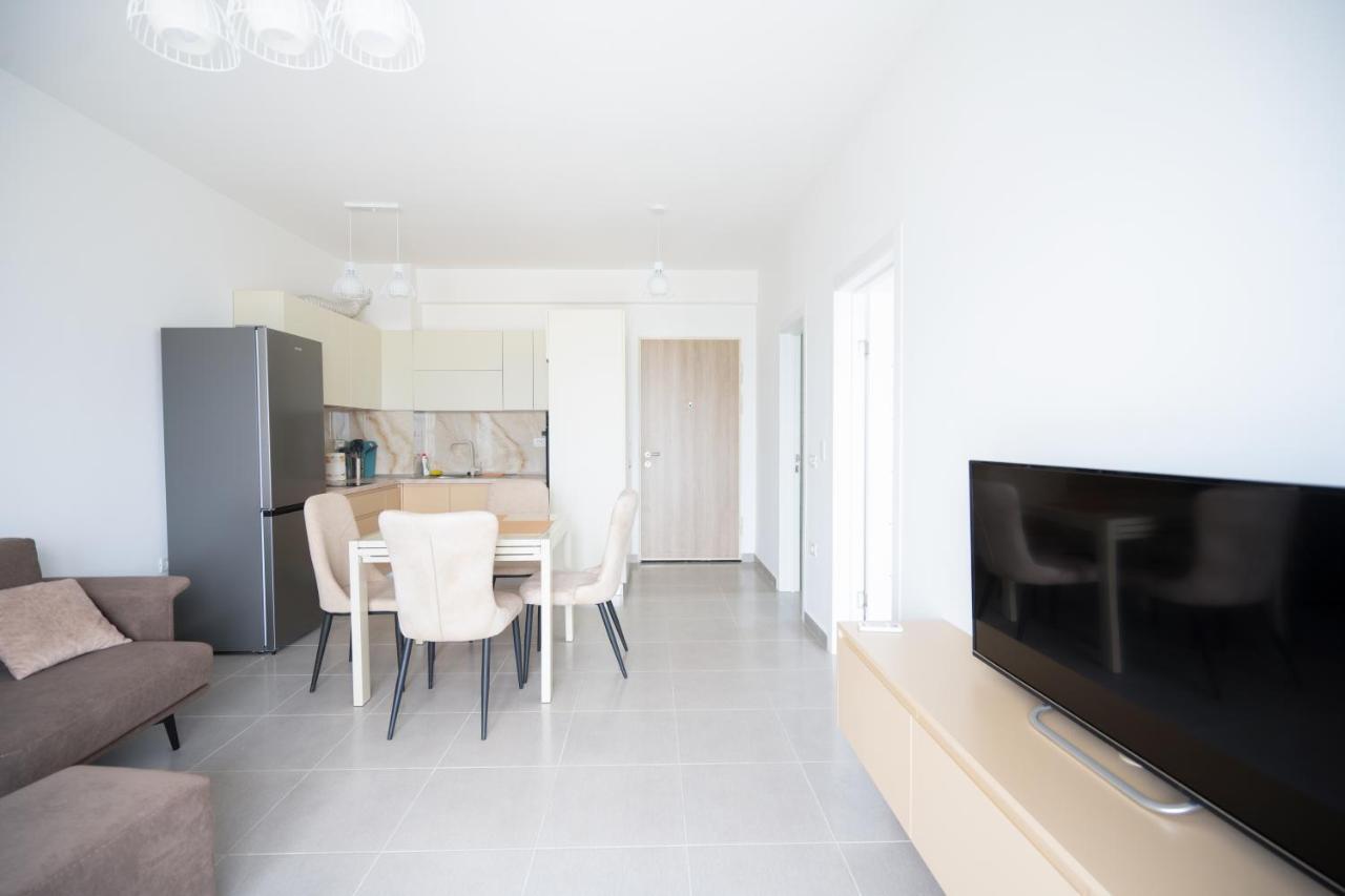 Appartement In The Village With A Sea View *